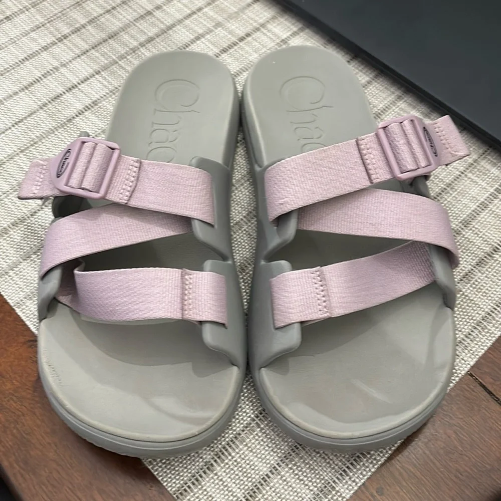 Chaco Women’s size 11 Solid mauve Violet